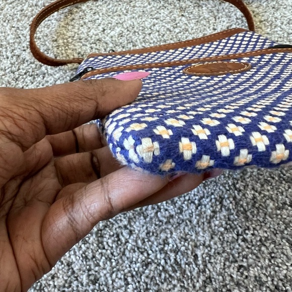 Guatemala Colorful Blue/white/Yellow Floral Woven Leather Strap Crossbody Bag - Picture 4 of 12